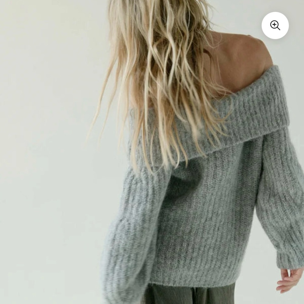 Giftable - Gray Sweater - Picture 6 of 12